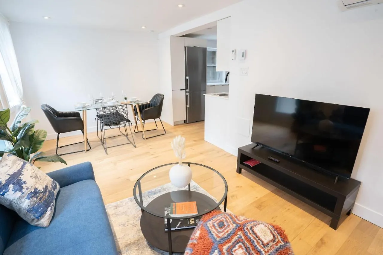 Apartment Tranquil 1Br Near Metro - Your Downtown Haven Montreal
